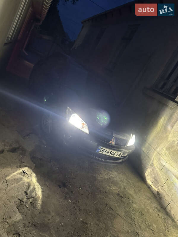 Седан Mitsubishi Lancer 2005 в Одессе