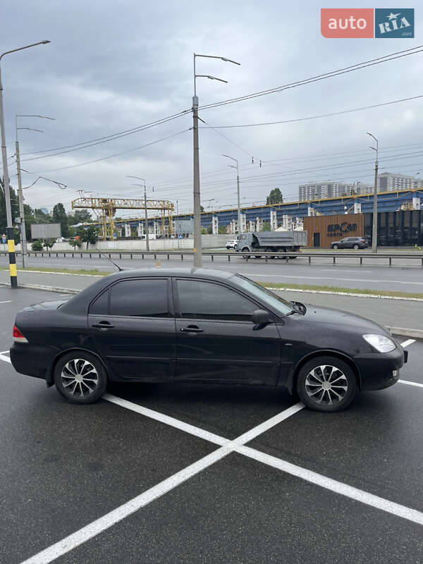 Седан Mitsubishi Lancer 2008 в Києві