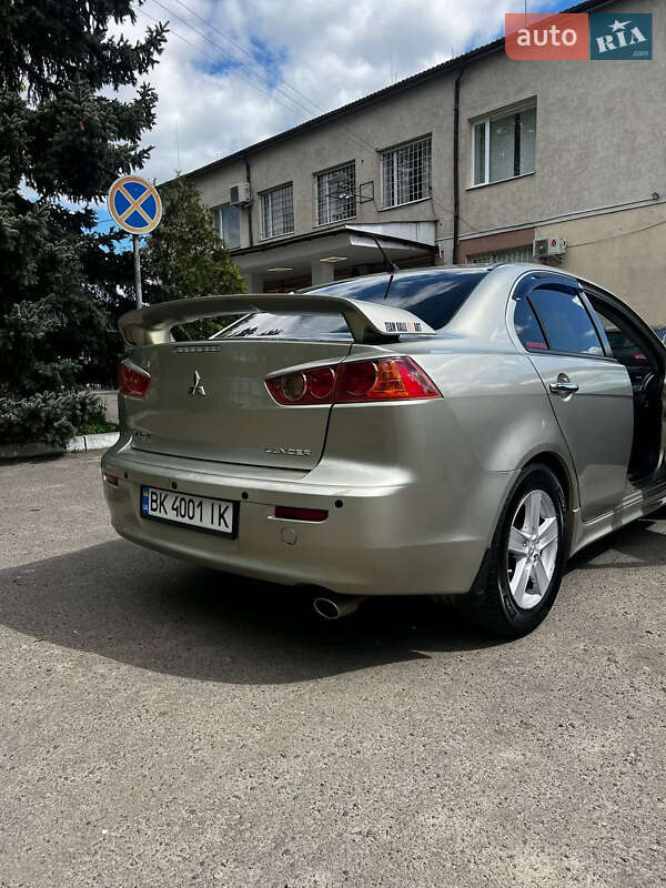 Седан Mitsubishi Lancer 2007 в Владимирце