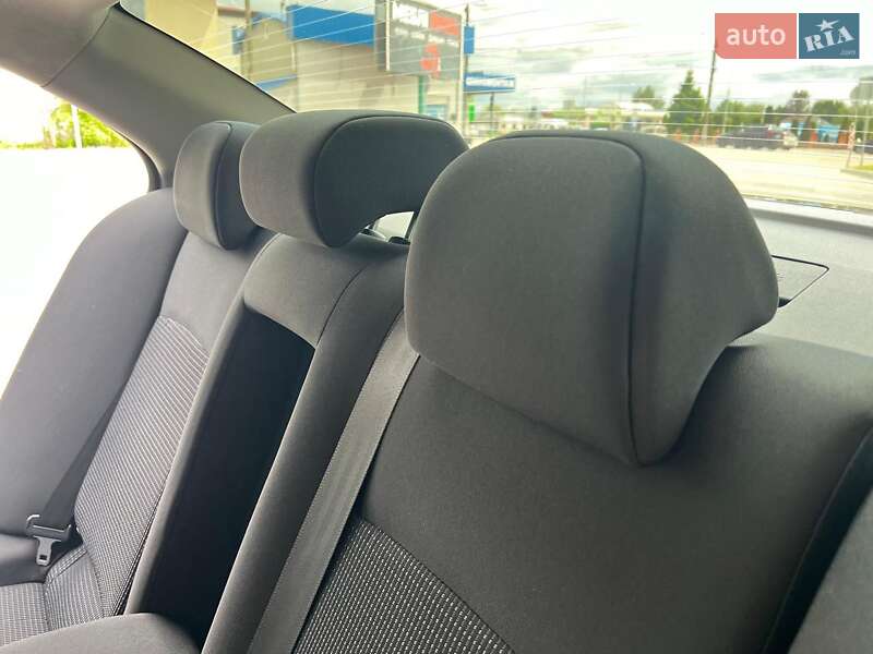 Седан Mitsubishi Lancer 2009 в Киеве