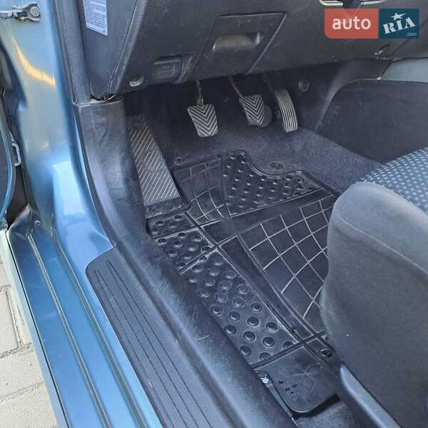 Седан Mitsubishi Lancer 2006 в Запорожье