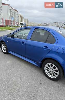Седан Mitsubishi Lancer 2011 в 
