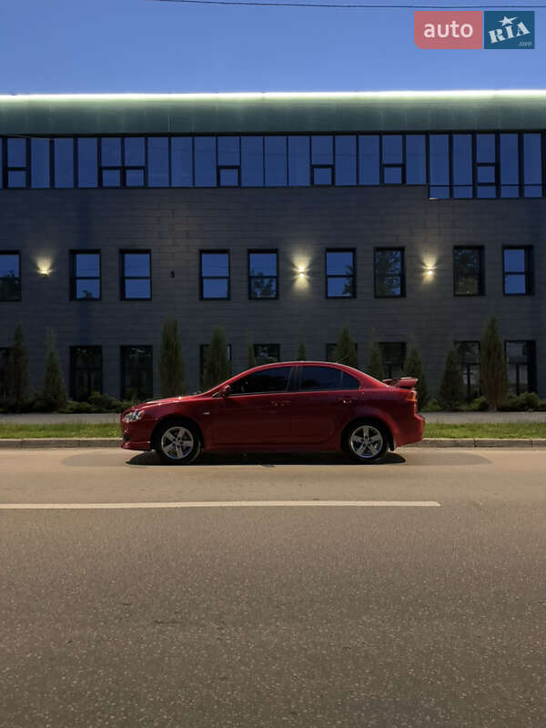 Седан Mitsubishi Lancer 2008 в Прилуках