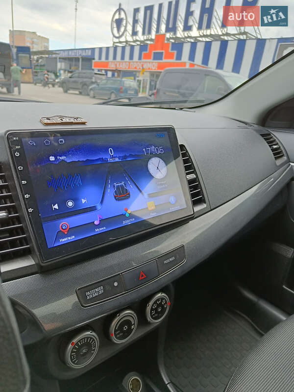 Седан Mitsubishi Lancer 2008 в Прилуках