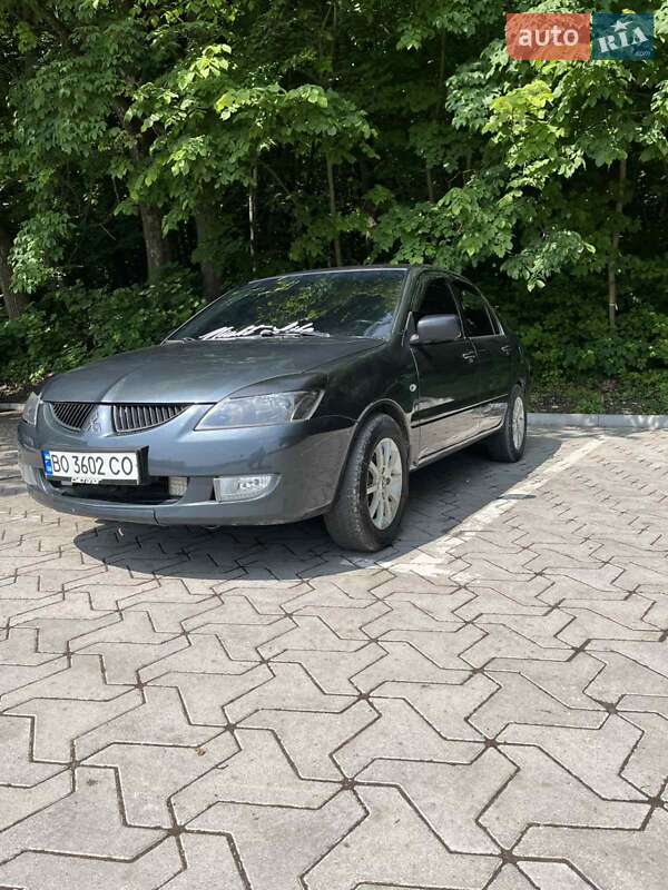 Седан Mitsubishi Lancer 2004 в Тернополе