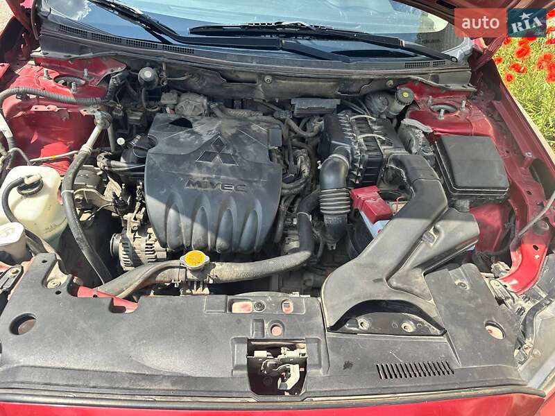 Седан Mitsubishi Lancer 2011 в Криничках