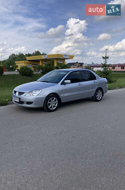Седан Mitsubishi Lancer 2005 в Бродах