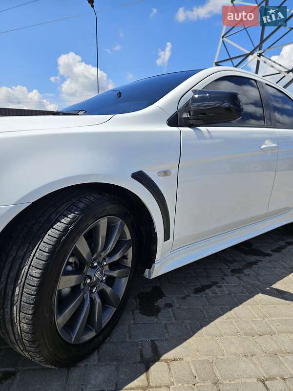 Хэтчбек Mitsubishi Lancer 2009 в Одессе