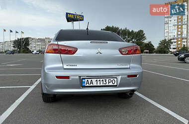 Седан Mitsubishi Lancer 2011 в 