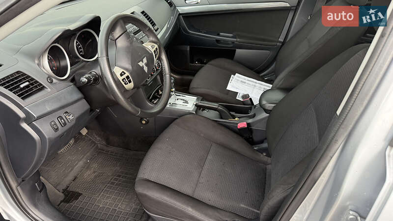 Седан Mitsubishi Lancer 2011 в Києві фото 12 Седан Mitsubishi Lancer 2011 в Києві