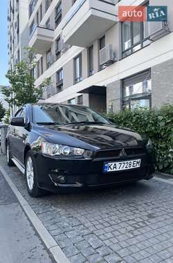 Седан Mitsubishi Lancer 2011 в Киеве