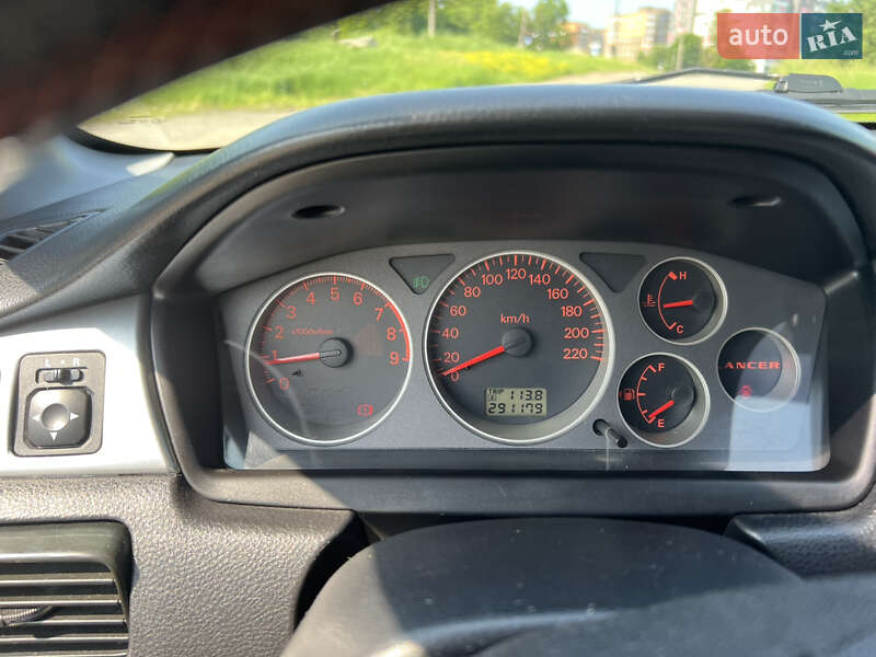 Седан Mitsubishi Lancer 2006 в Виннице