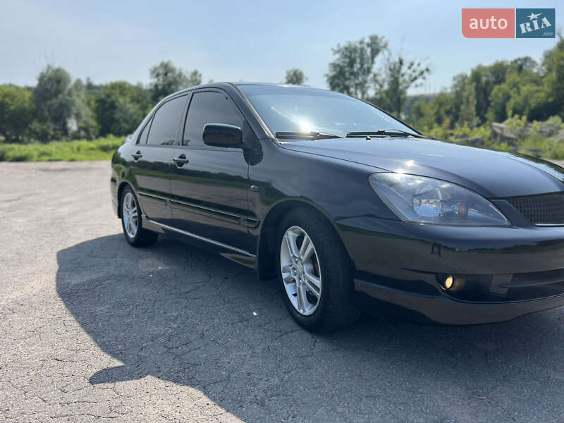 Седан Mitsubishi Lancer 2006 в Виннице