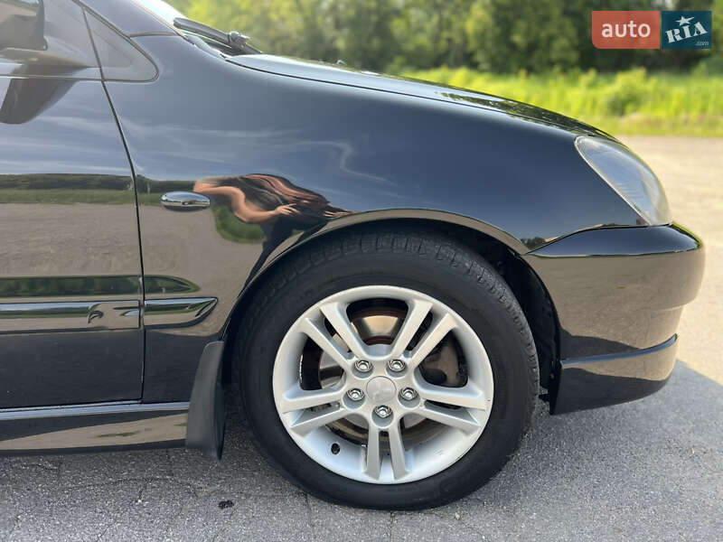 Седан Mitsubishi Lancer 2006 в Виннице