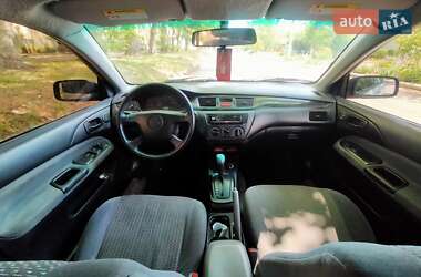 Седан Mitsubishi Lancer 2001 в 