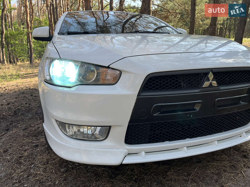 Седан Mitsubishi Lancer 2009 в Запоріжжі