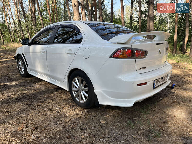 Седан Mitsubishi Lancer 2009 в Запоріжжі