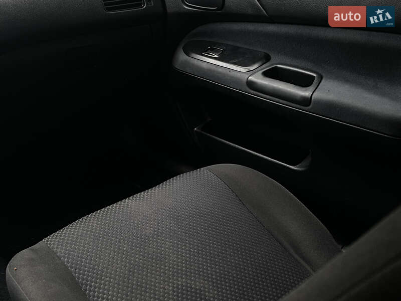 Седан Mitsubishi Lancer 2007 в Шостці