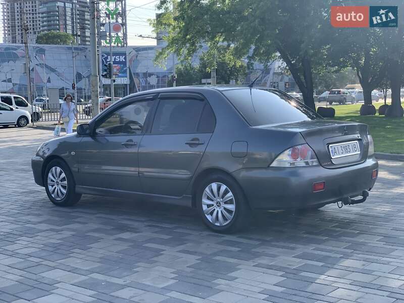 Седан Mitsubishi Lancer 2008 в Днепре