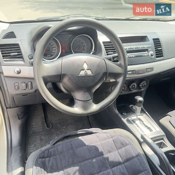 Седан Mitsubishi Lancer 2008 в Одессе
