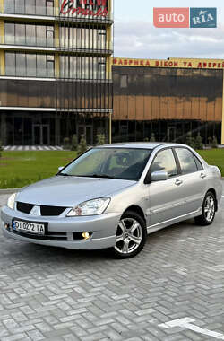 Седан Mitsubishi Lancer 2007 в Черновцах