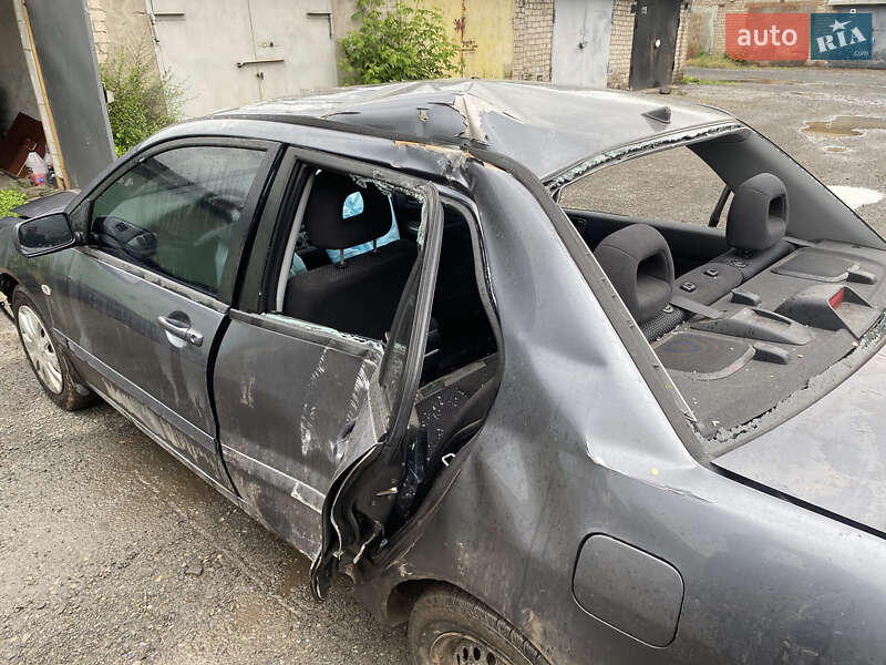 Седан Mitsubishi Lancer 2005 в Кривом Роге