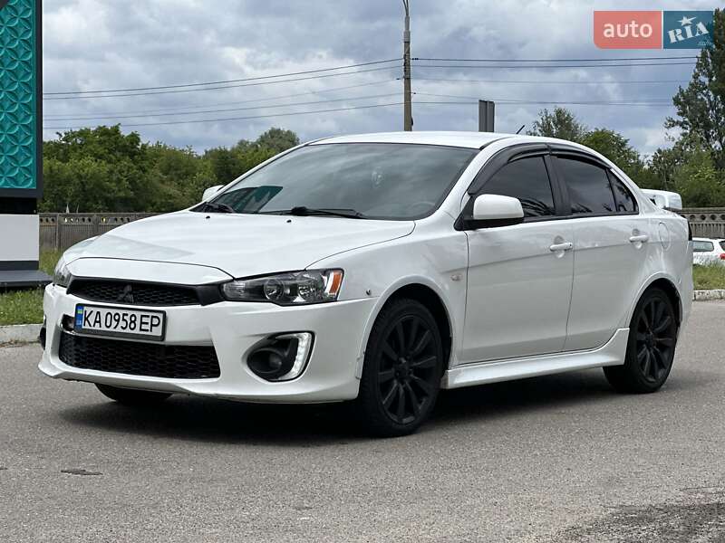 Mitsubishi Lancer 2016