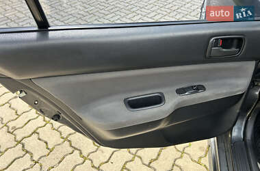 Седан Mitsubishi Lancer 2004 в 