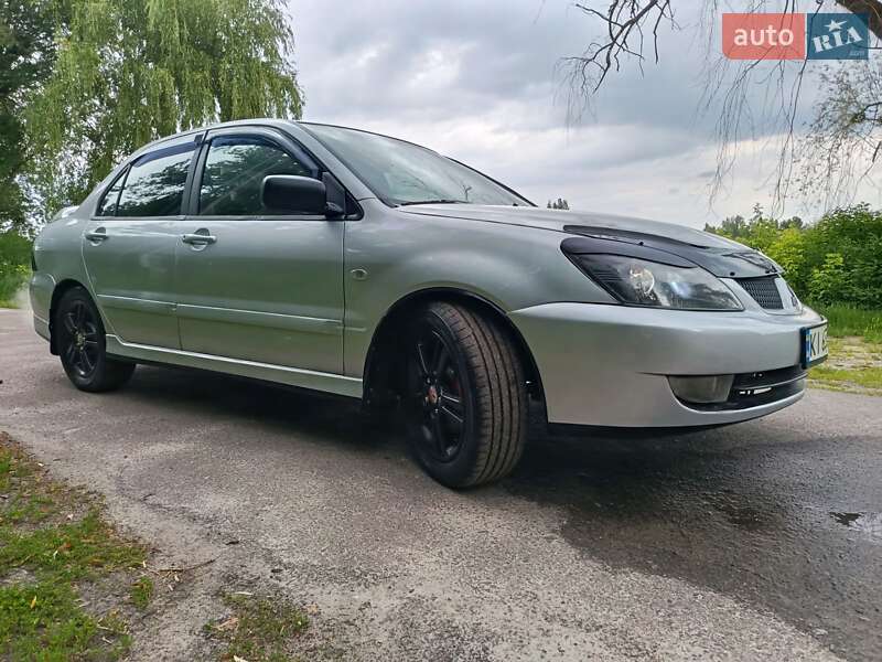 Седан Mitsubishi Lancer 2004 в Макарове фото 10 Седан Mitsubishi Lancer 2004 в Макарове