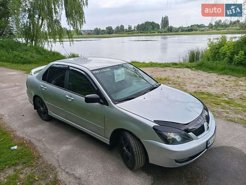 Mitsubishi Lancer 2004