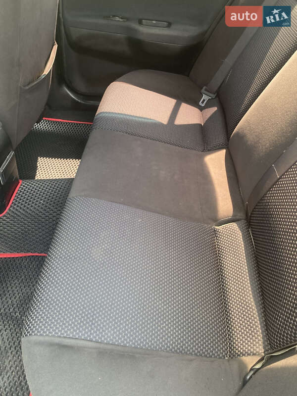 Седан Mitsubishi Lancer 2006 в Черкасах