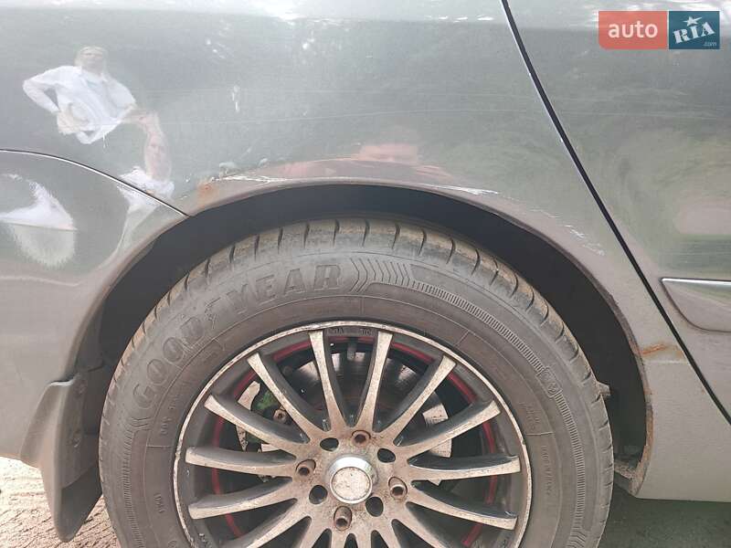 Седан Mitsubishi Lancer 2005 в Вышгороде