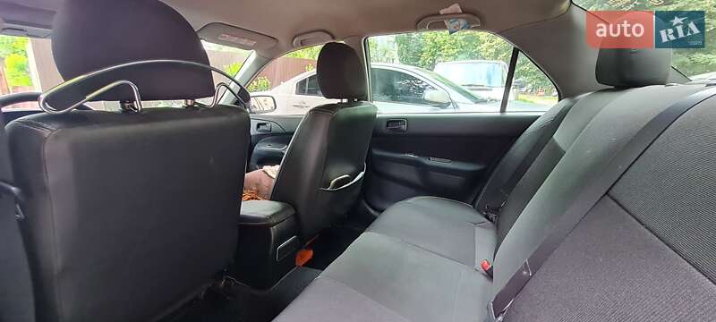 Седан Mitsubishi Lancer 2008 в Киеве