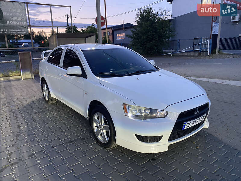 Седан Mitsubishi Lancer 2010 в Чернівцях