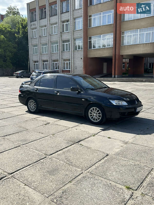 Седан Mitsubishi Lancer 2006 в Львове