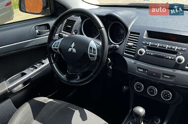 Седан Mitsubishi Lancer 2009 в 