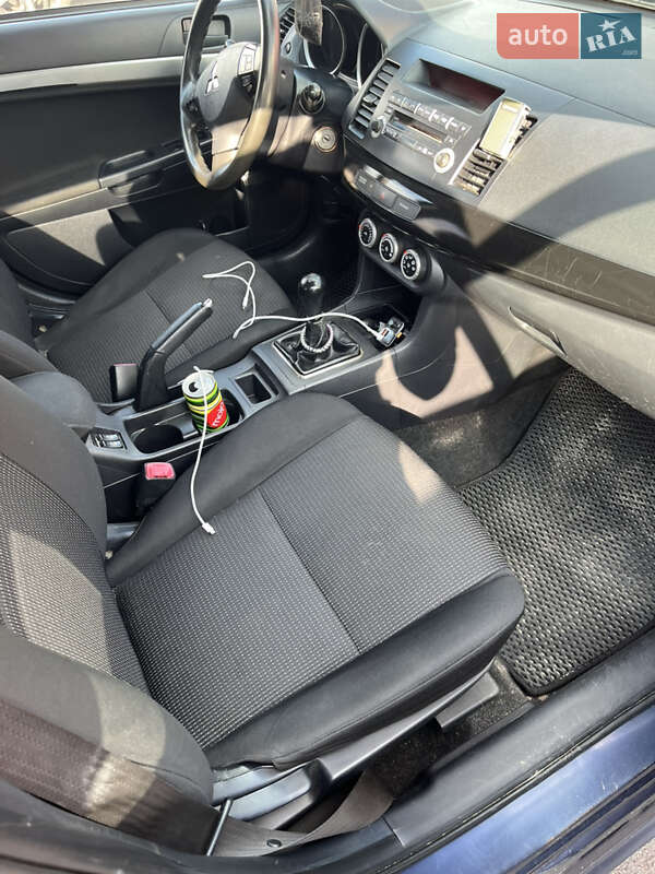 Седан Mitsubishi Lancer 2008 в Киеве