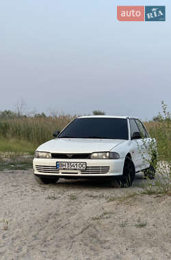 Седан Mitsubishi Lancer 1993 в 