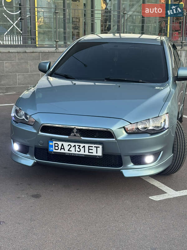 Седан Mitsubishi Lancer 2008 в Вишневому