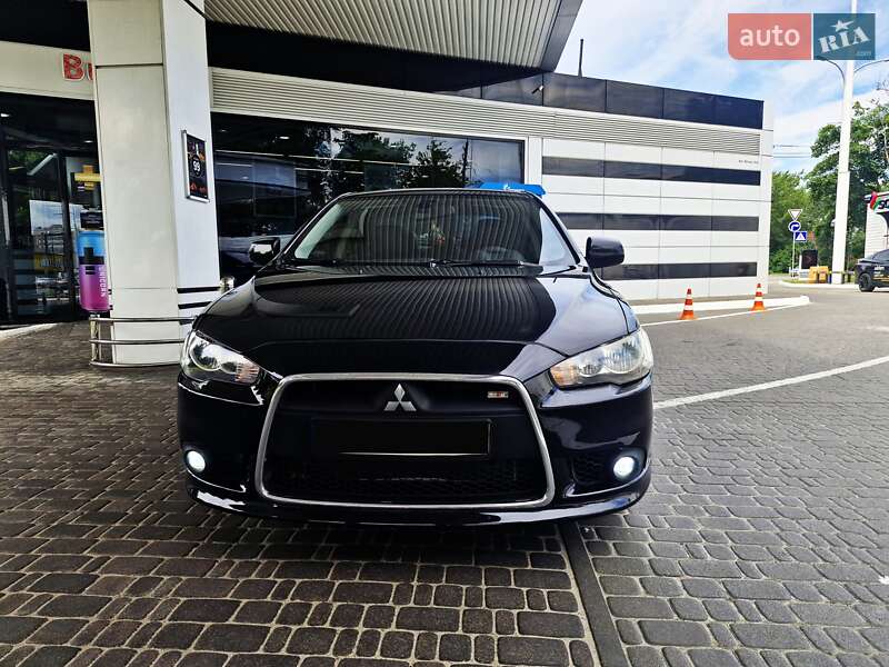Седан Mitsubishi Lancer 2008 в Киеве