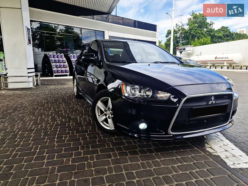 Седан Mitsubishi Lancer 2008 в Киеве