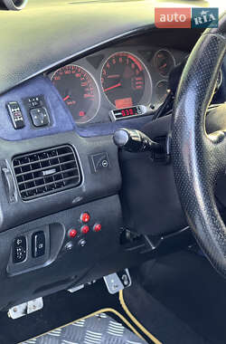 Седан Mitsubishi Lancer 2004 в 