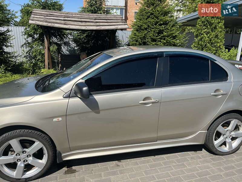 Седан Mitsubishi Lancer 2008 в Тальном