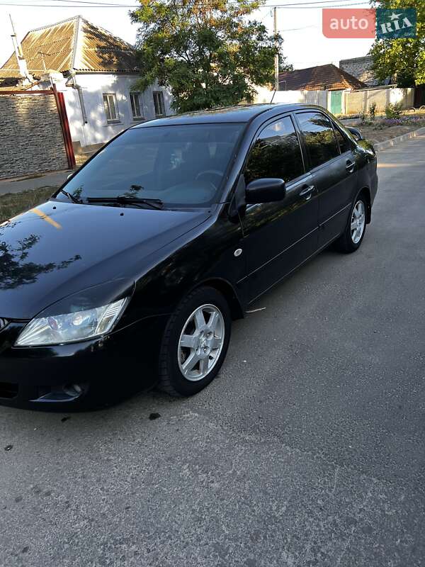 Mitsubishi Lancer 2004