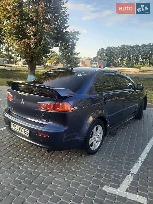 Седан Mitsubishi Lancer 2008 в Виннице