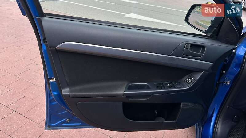 Седан Mitsubishi Lancer 2011 в Одессе