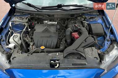Седан Mitsubishi Lancer 2011 в 