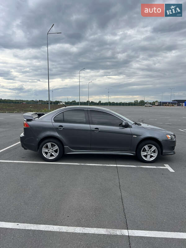 Седан Mitsubishi Lancer 2007 в Днепре