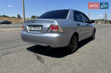 Седан Mitsubishi Lancer 2004 в 