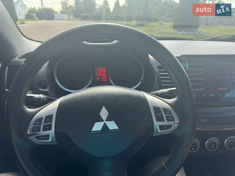 Седан Mitsubishi Lancer 2008 в Новгород-Северском